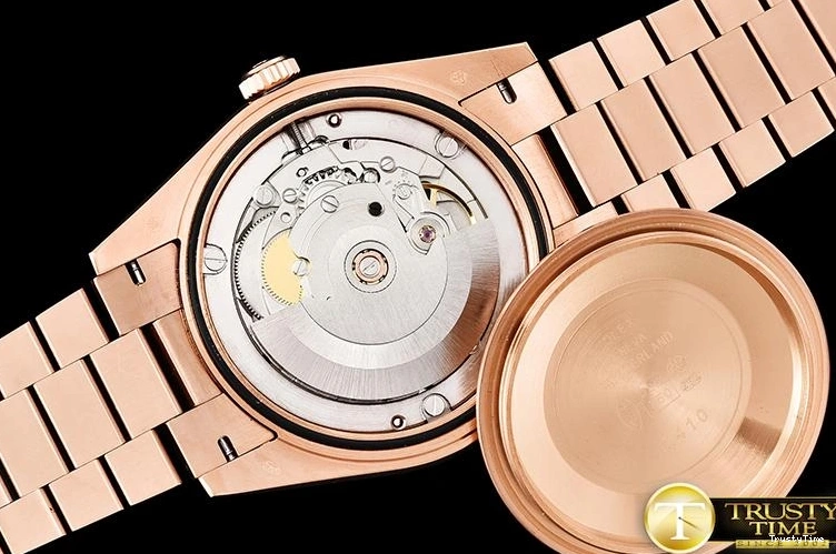 0223 RDD0210A – DayDate 40mm Youthful 679